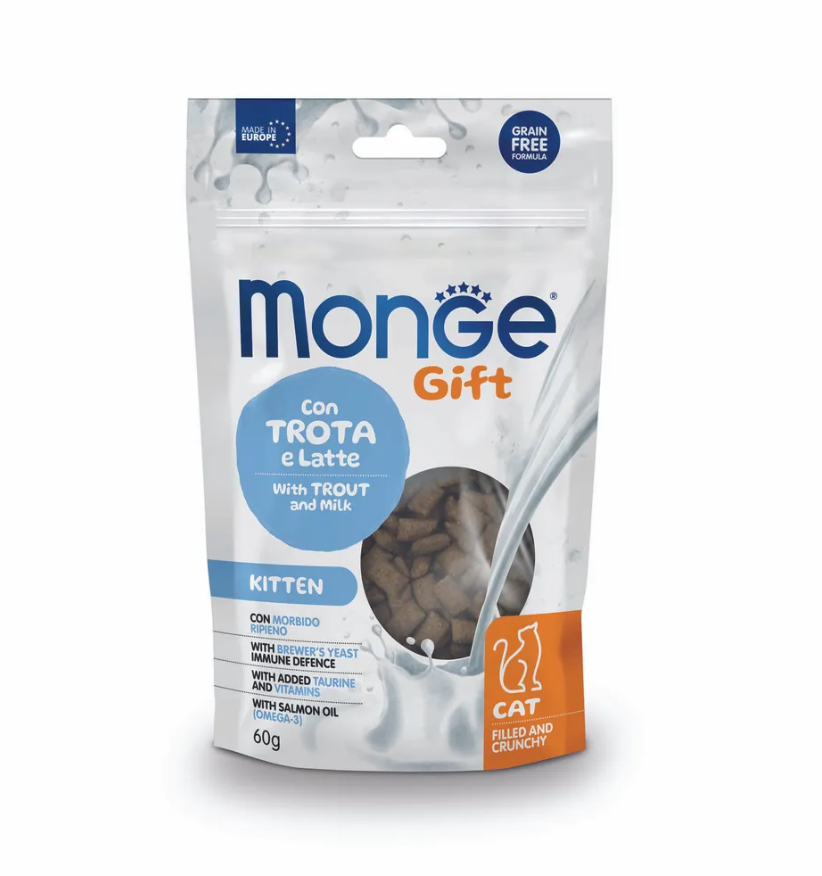 Подушечки хрустящие с начинкой для котят Monge gift kitten 60 г с форелью и молоком