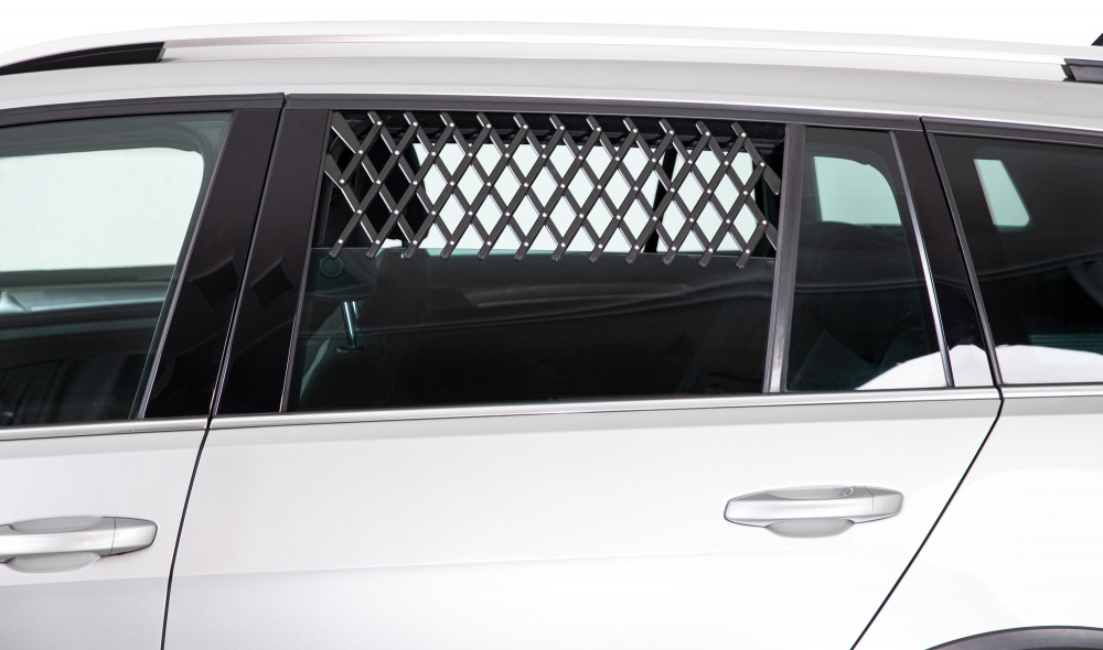 Решетка на автомобильное окно Trixie