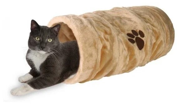Тоннель для кошек бежевый Trixie плюш 60см d22см