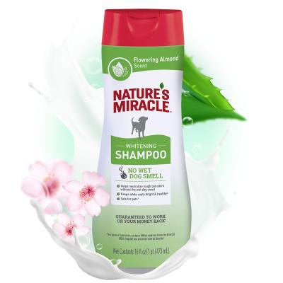 Шампунь против запаха для белых собак 8in1 nature's miracle whitening odor control shampoo 473 мл