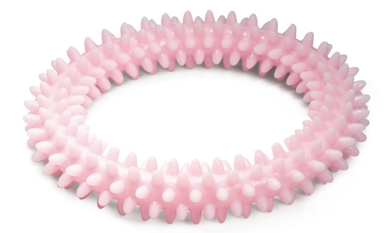Игрушка кольцо для щенков розовое Triol puppy термопластичная резина 10.5см