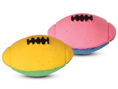 Игрушка мяч для регби для кошек двухцветный Triol 5.5см