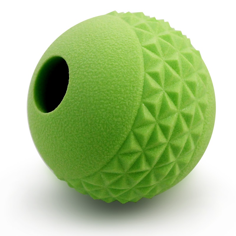 Игрушка мяч для собак Triol aroma термопластичная резина 6.4см