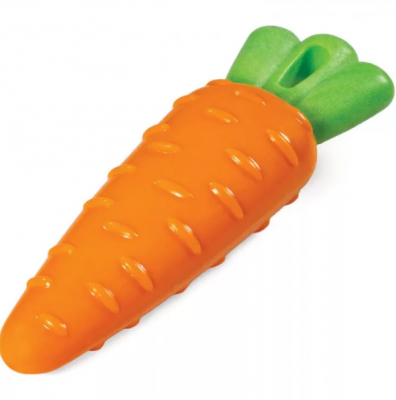Игрушка морковка для собак Triol резина 20см