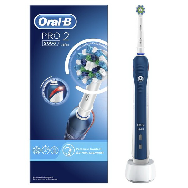 Oral-B Pro 2 CrossAction зубная щетка электрическая с насадкой+зарядное устройство+футляр средняя
